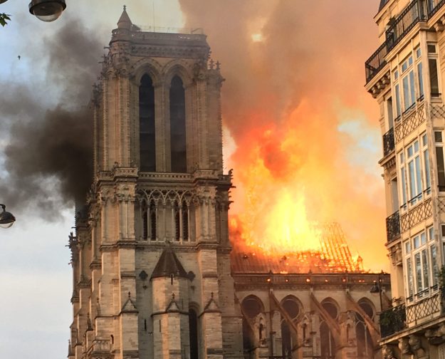 Incendie_Notre_Dame_de_Paris-1-e1555382941331